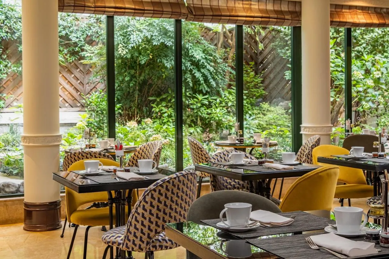 Pont Royal Hotel