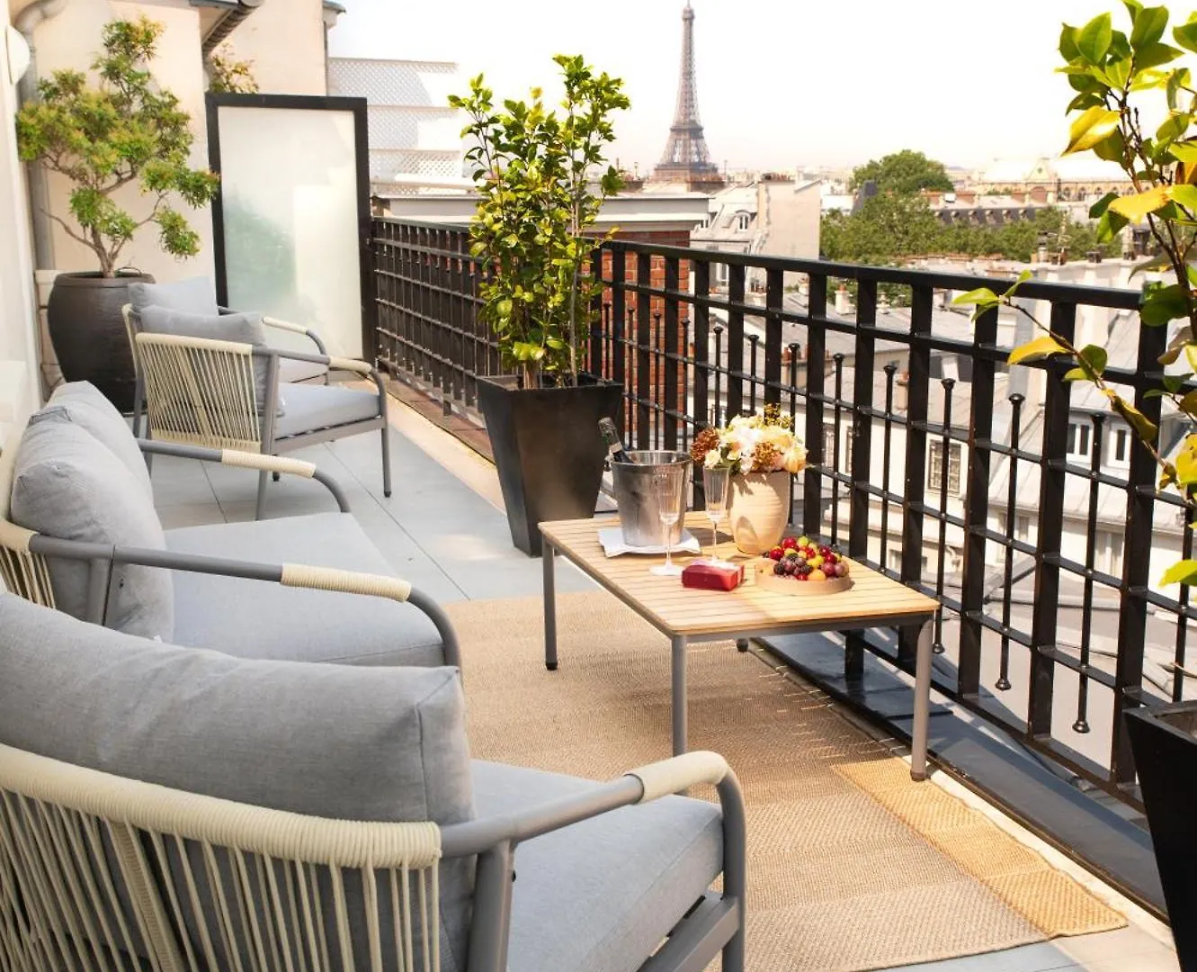 Pont Royal Hotel 5*