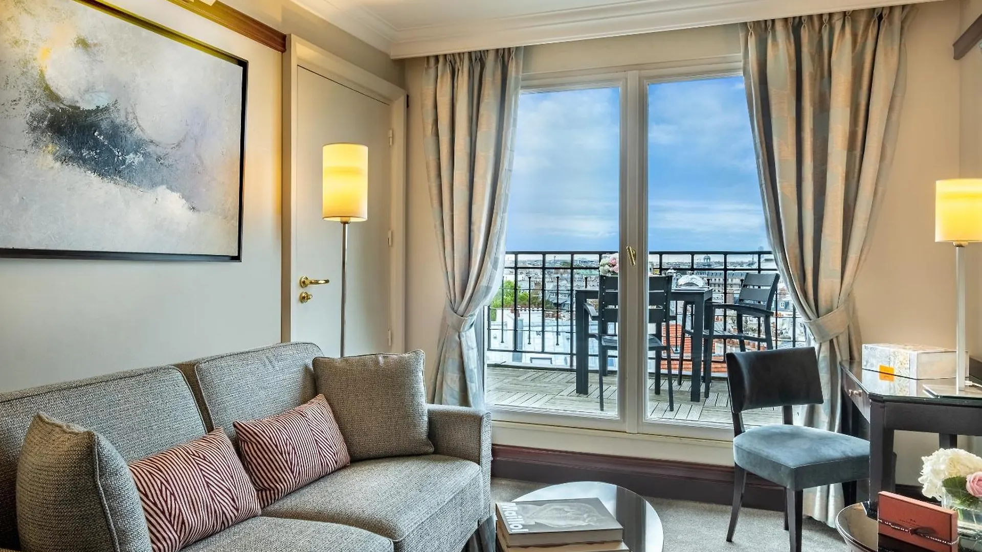 Pont Royal 5* Paris